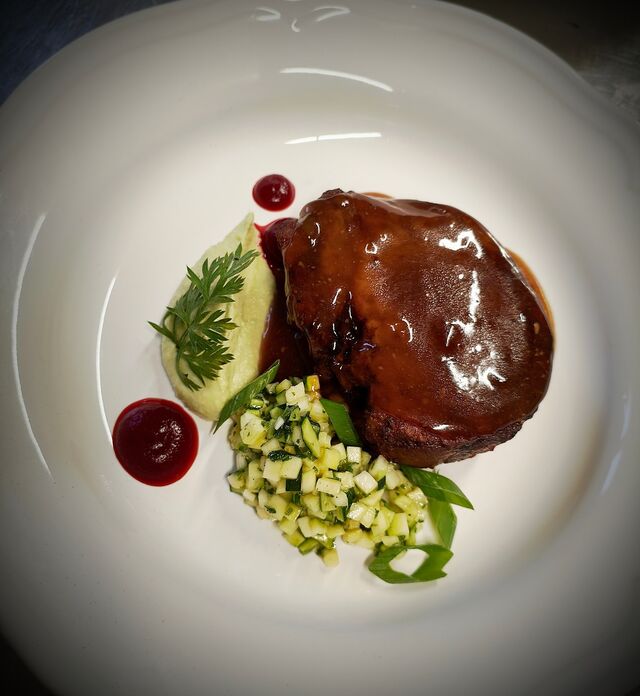 Gigot d'agneau et jus au miel