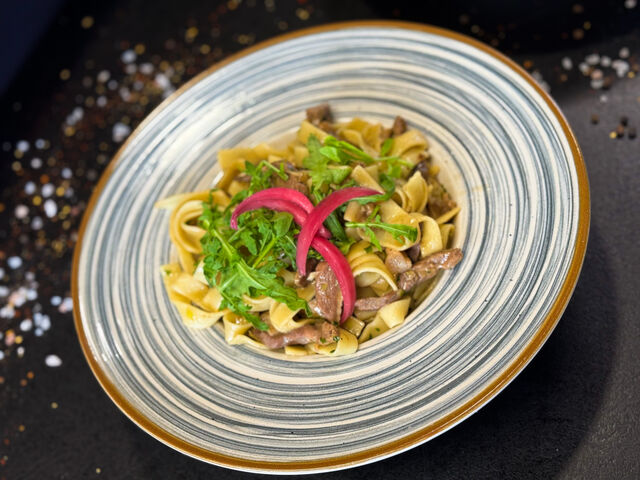 Erdei gombás tagliatelle sertésszűz csíkokkal 