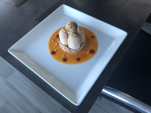 Charlotte au nutela et son coulis de mangue ?