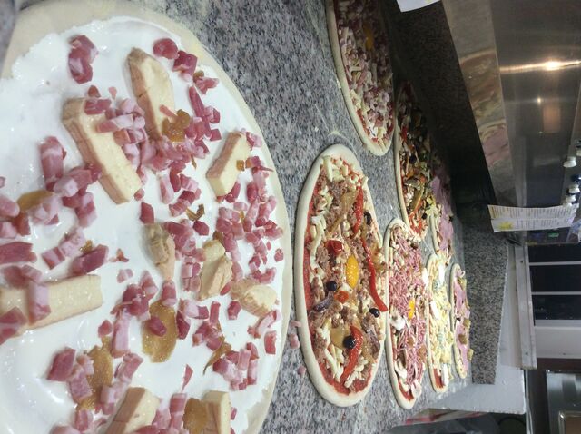 Préparation des pizzas 