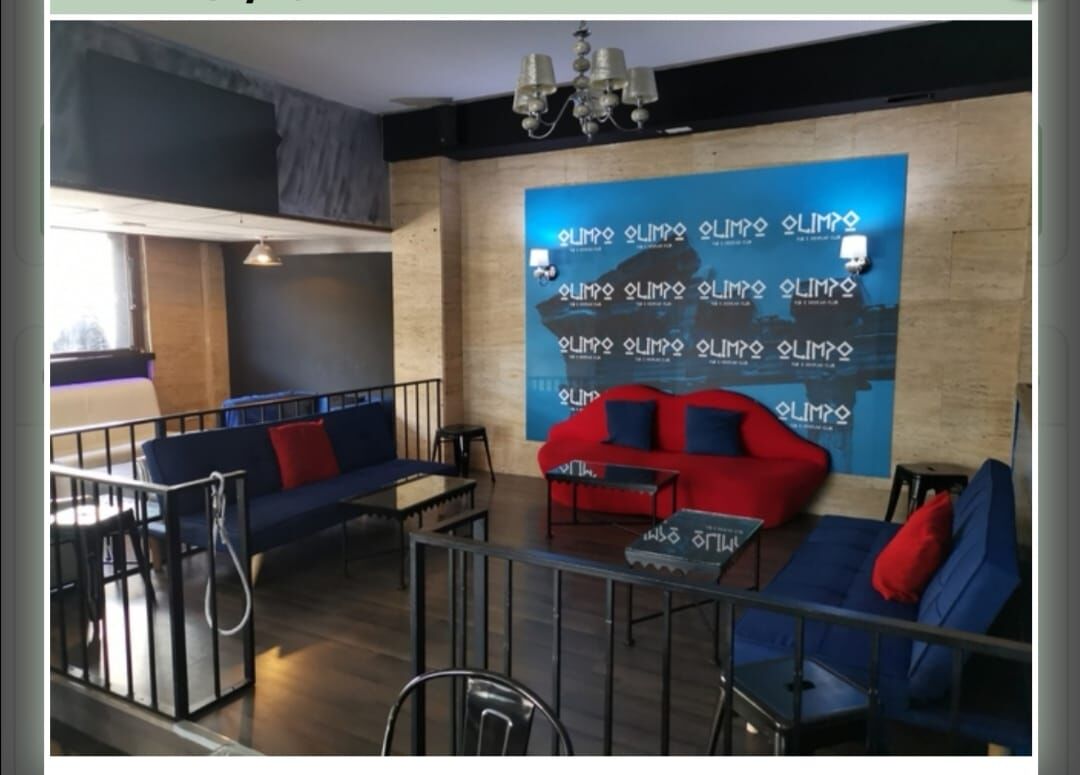 Salón para reuniones de empresa...