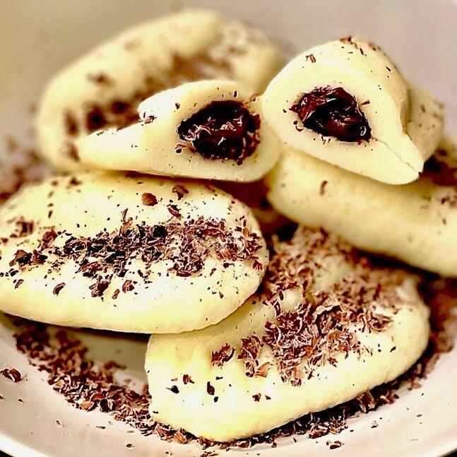 Tvarohové pirohy s čokoládou / 360g / 77,-Kč