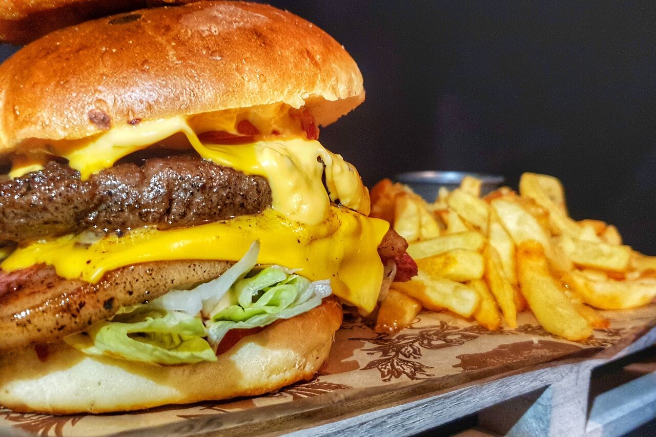 Ai testat gustul burgerului nostru?