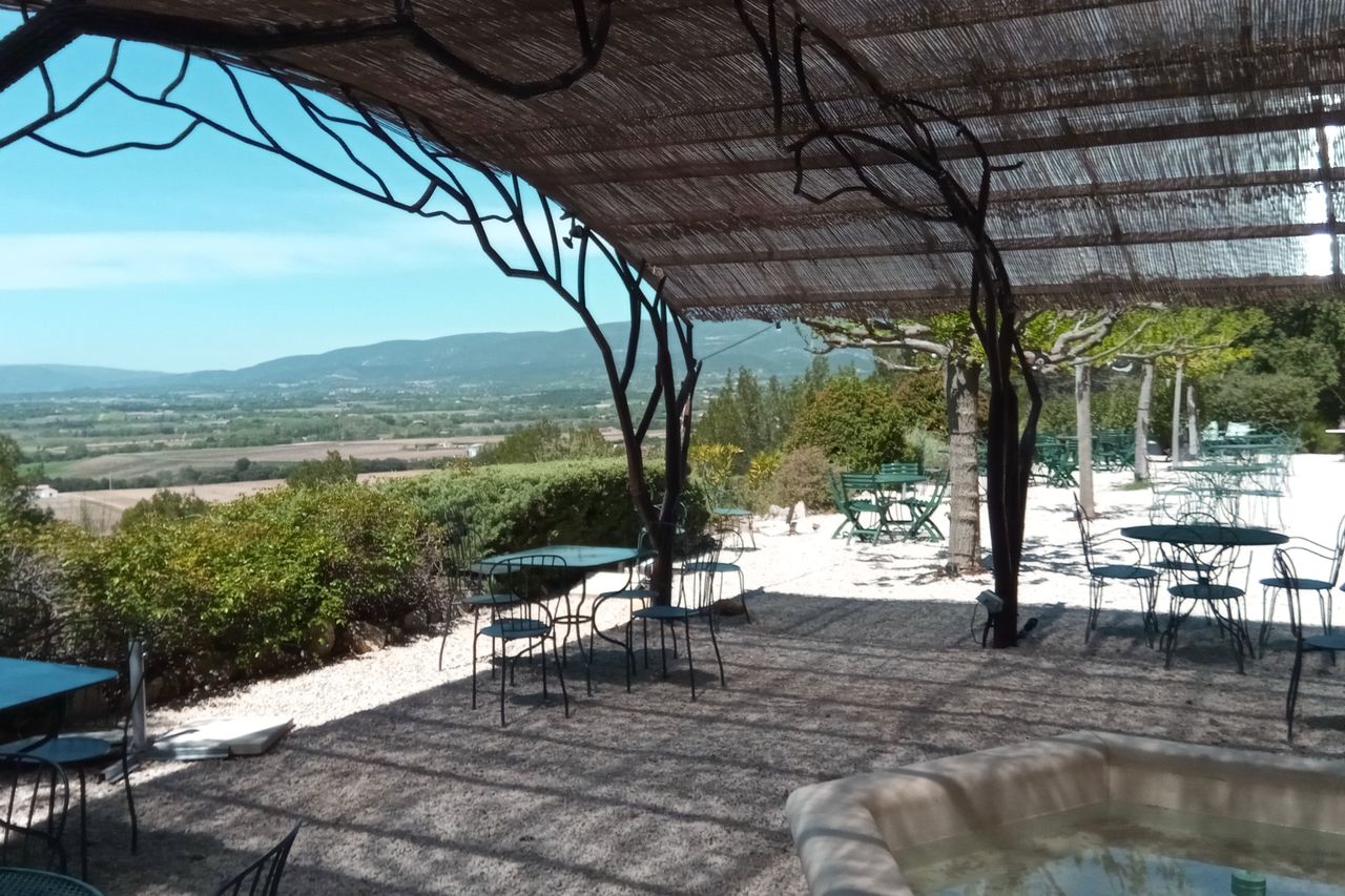 Venez nous rejoindre sur notre terrasse !...