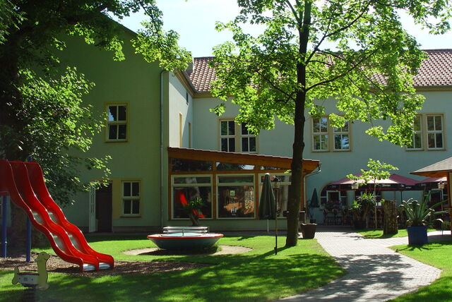 Biergarten & Kinderspielplatz