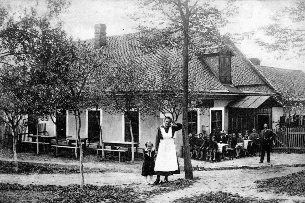 Více než 100 let tradice