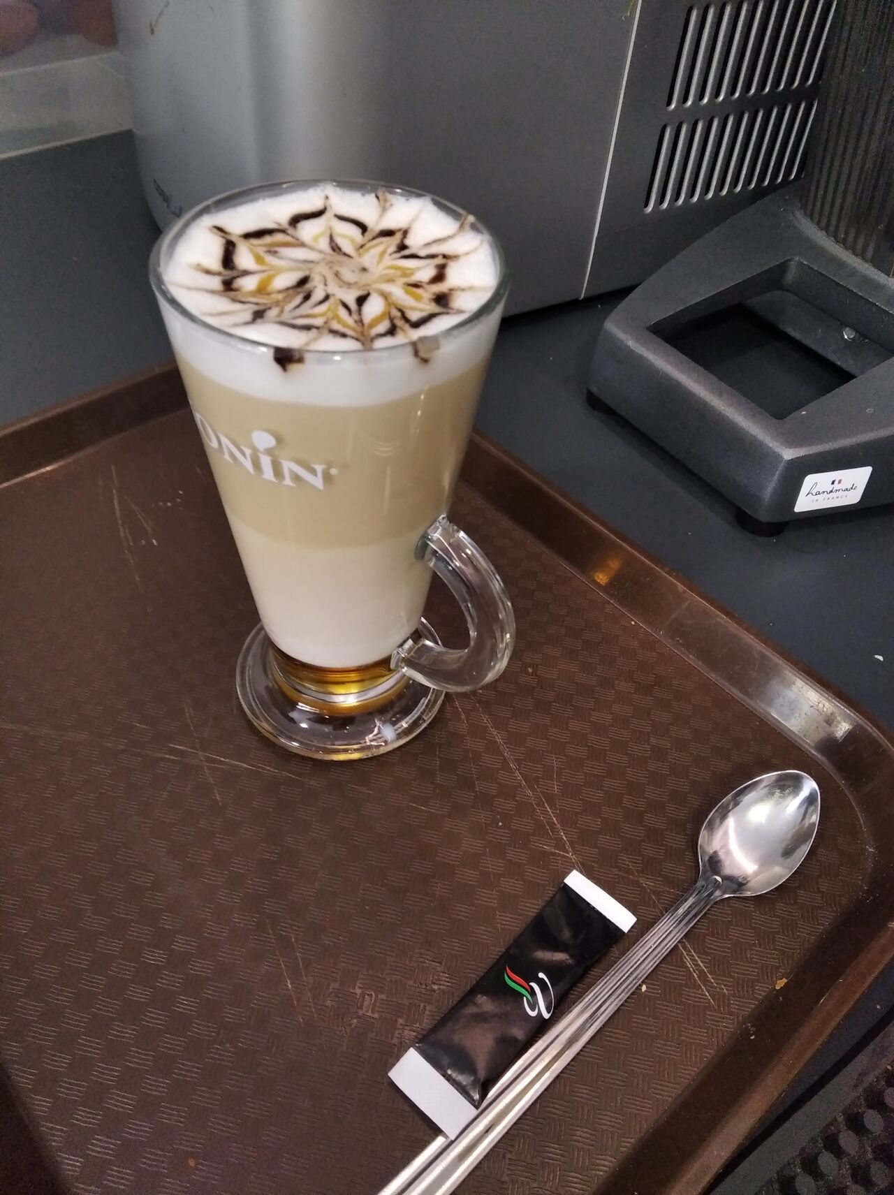 Latte parfumé