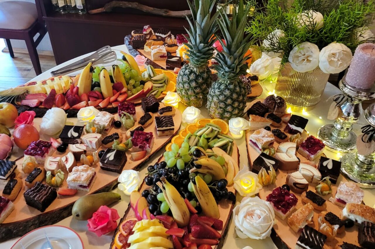 Wir heißen Sie willkommen bei Ritter's Weinstuben - Bar, Restaurant und Hotel!