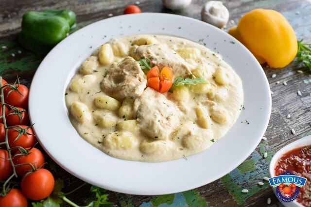 Pazi sad ovo! ?
Naručiš dostavom bilo koja dva jela i mi te častimo 1L Coca Cole!
dostava : 091 612 02 52 ☎️