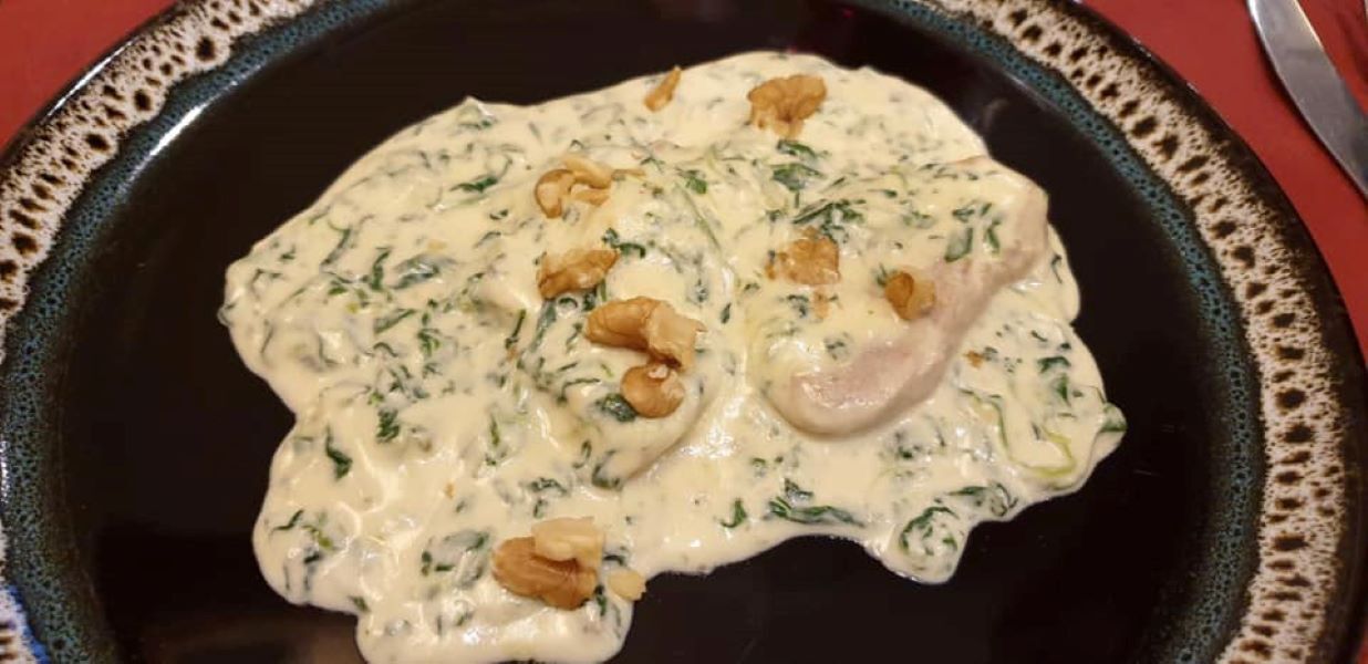Lombinhos de Porco com molho de Espinafres Gorgonzola e Nozes