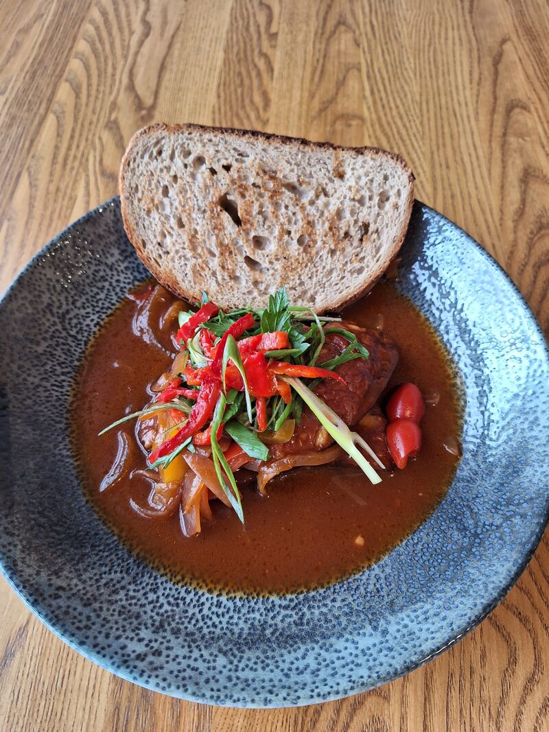 Buřty od Fišerů na černém pivě