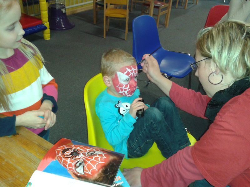 Kinderschminken hier bei uns im Piratenland