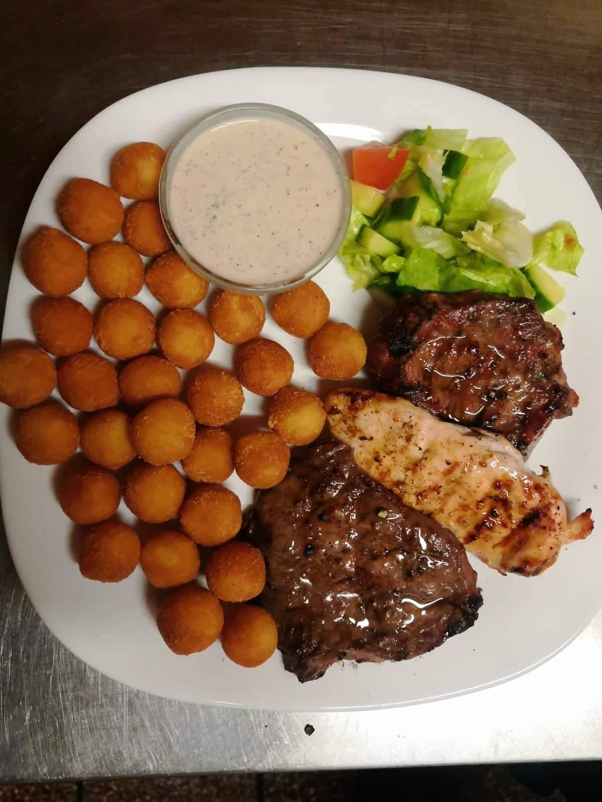 Neptunův trojzubec s krokety