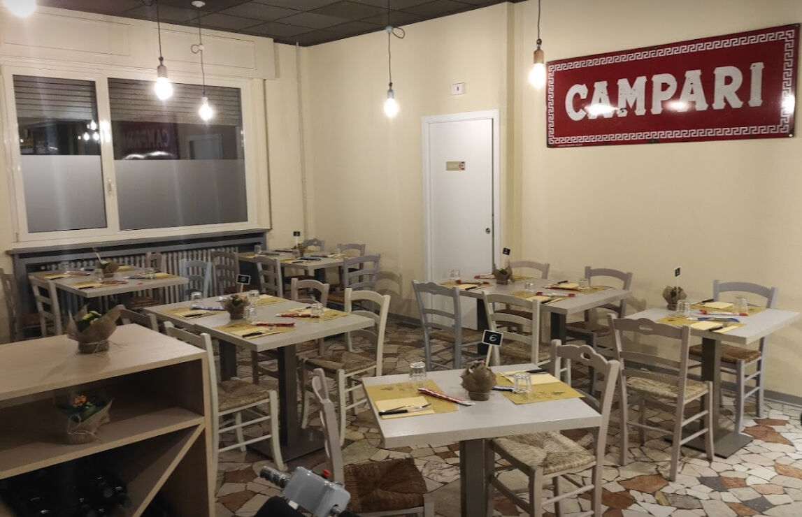 UN IMMAGINE DDEL LOCALE