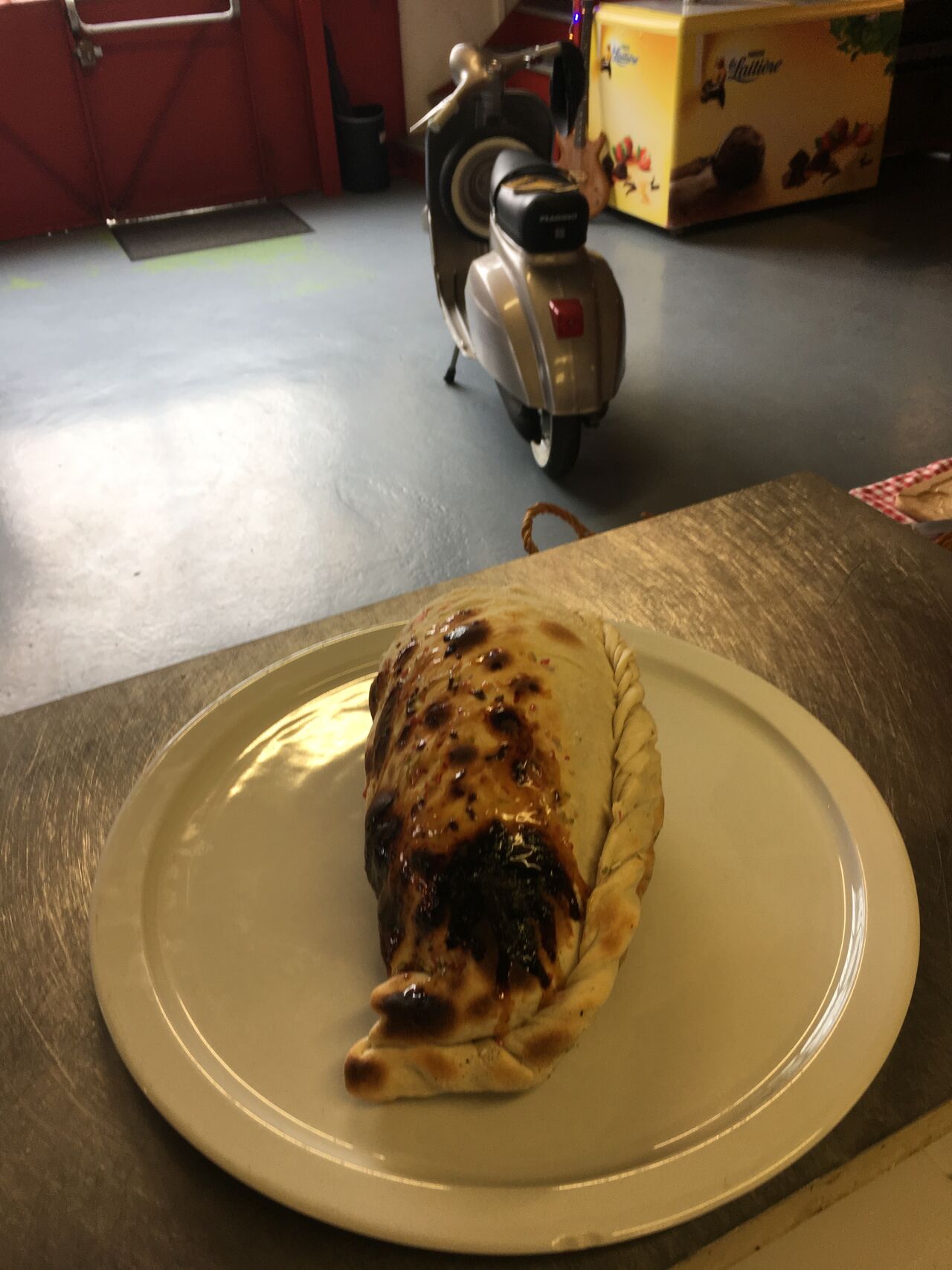 CALZONE