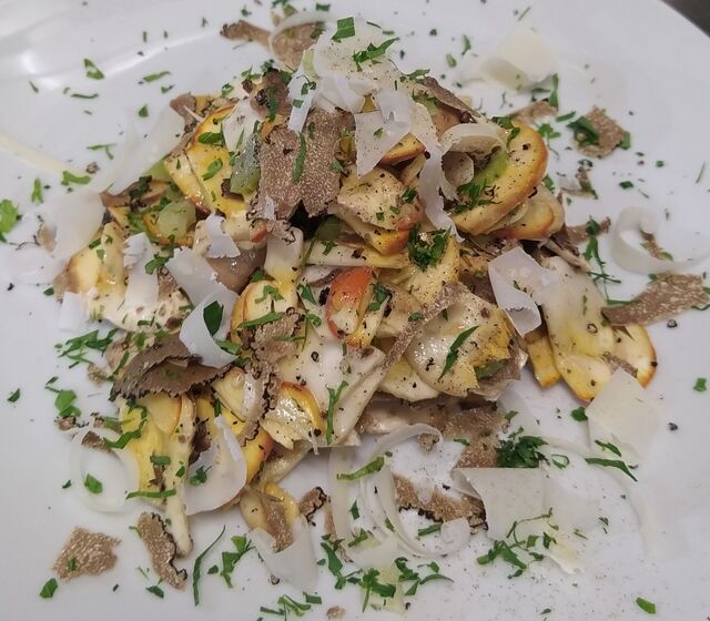 Insalata di Funghi Ovoli e Tartufo Nero Estivo