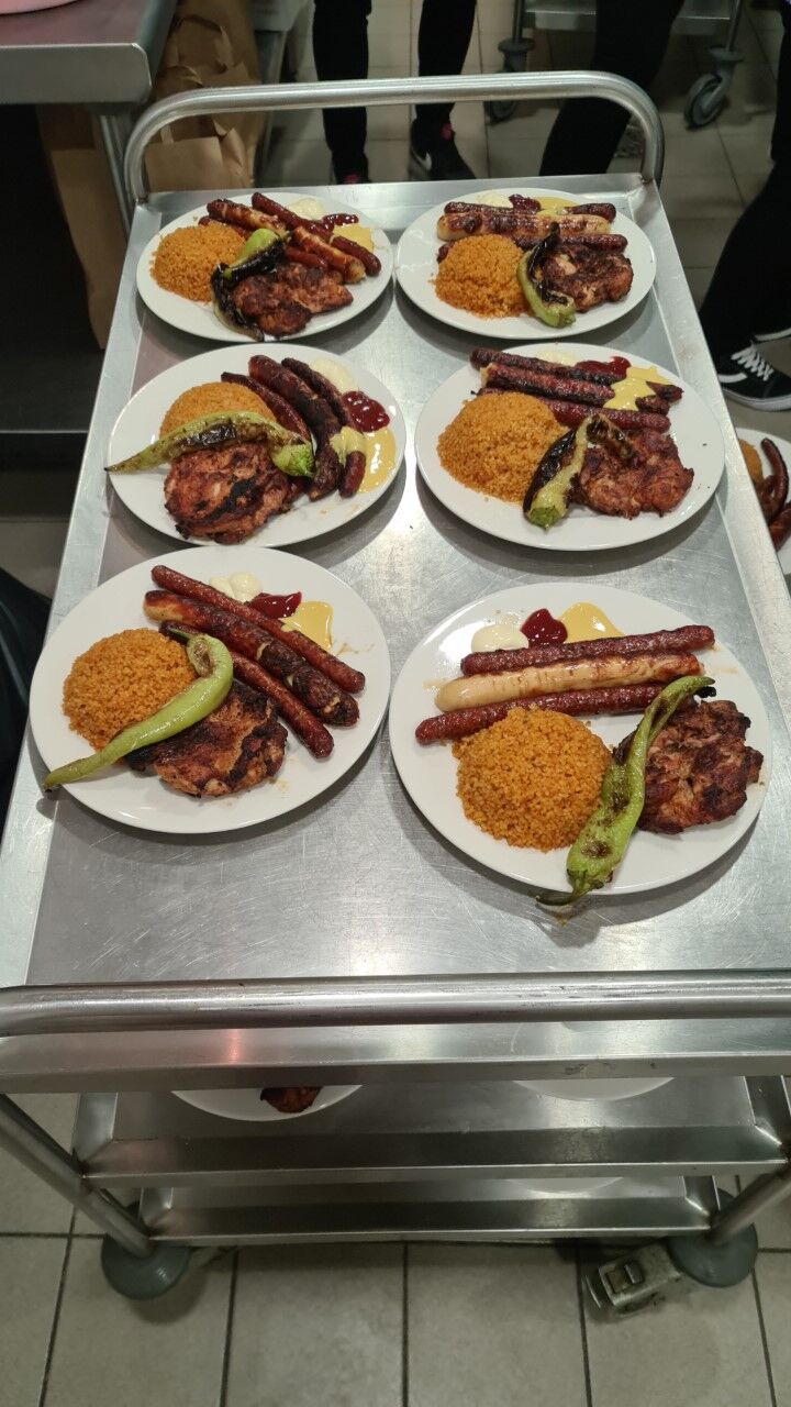 Tous les mercredis nous vous verrons déguster notre délicieux couscous fait maison.