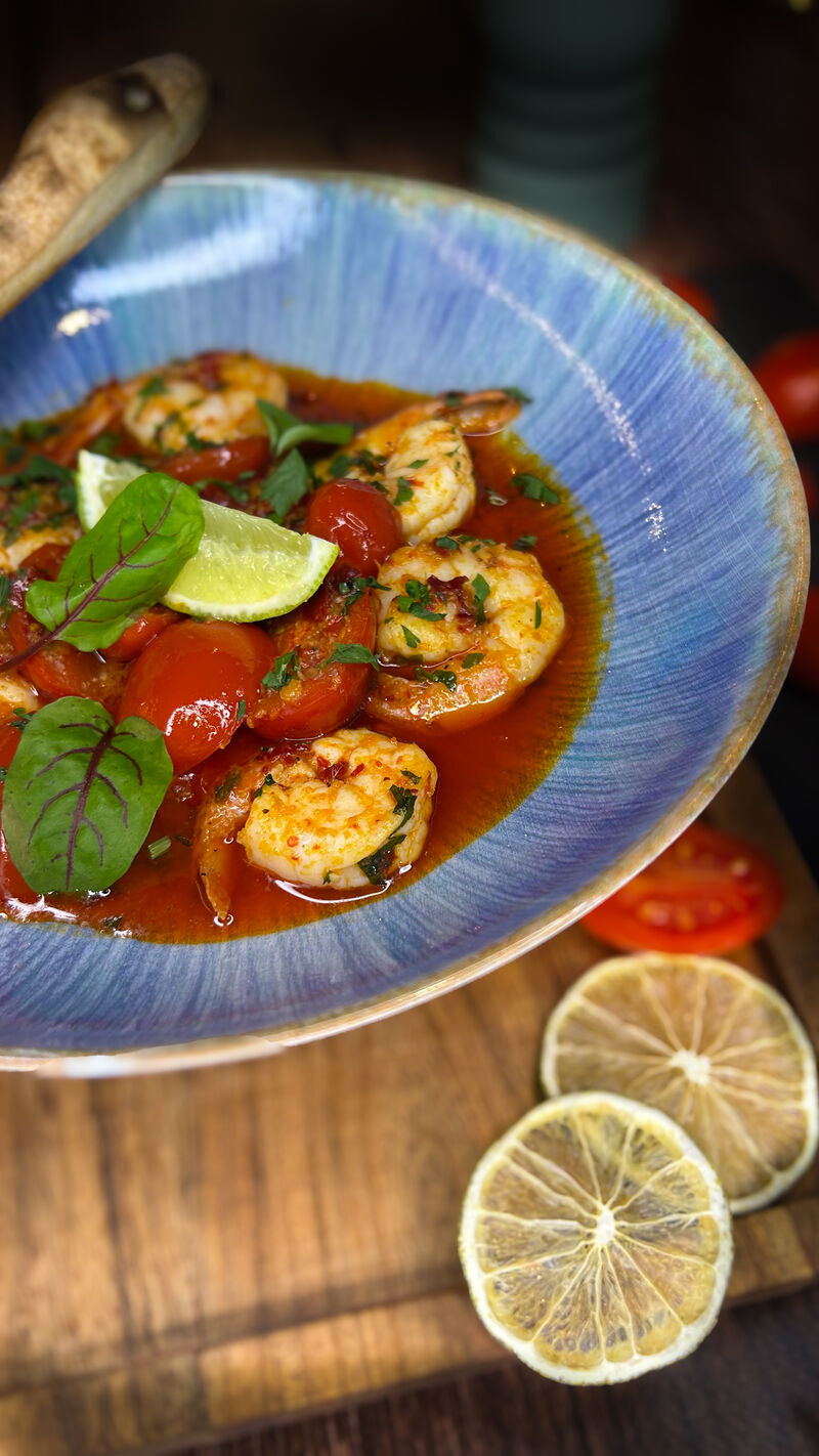 Krewetki z pikantną ‘Ndują i nutą wina