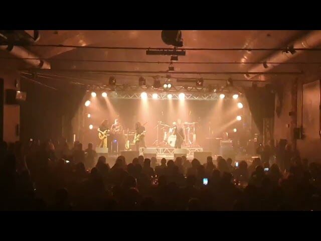 Stef Burn and The Muller