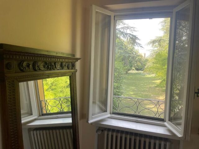 Finestra con vista parco