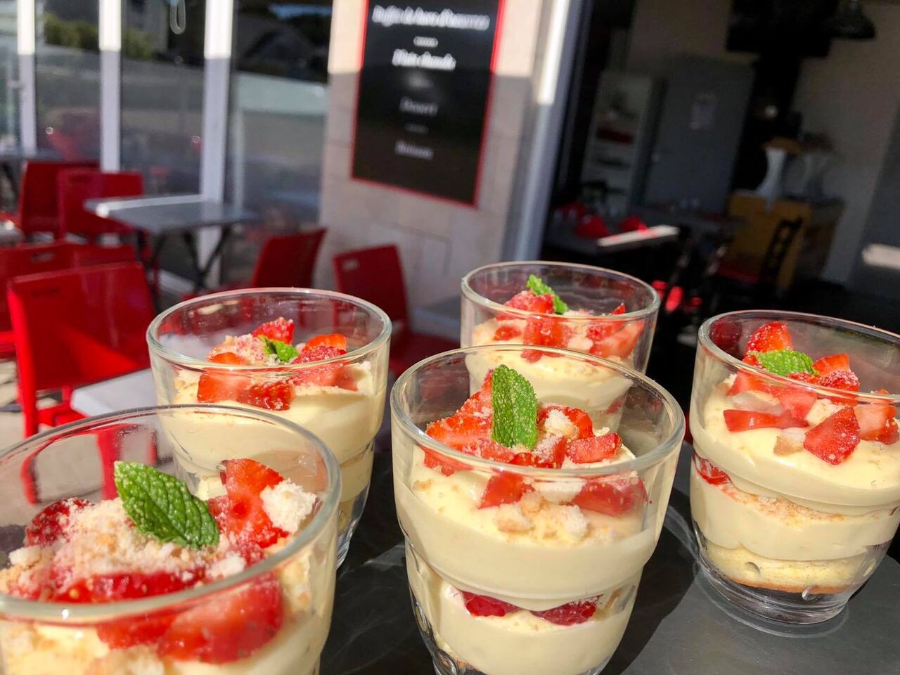 Dessert du jour, terrines façon fraisier