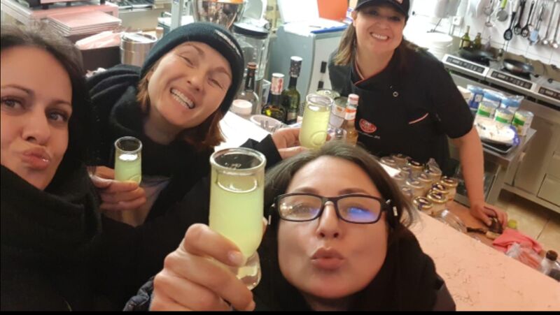 si beve in compania !!