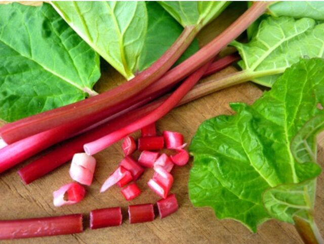 Rhubarbe - 2,61€/kg