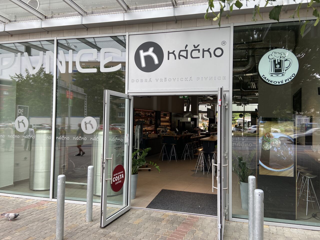 Vstup od stadionu Slavie