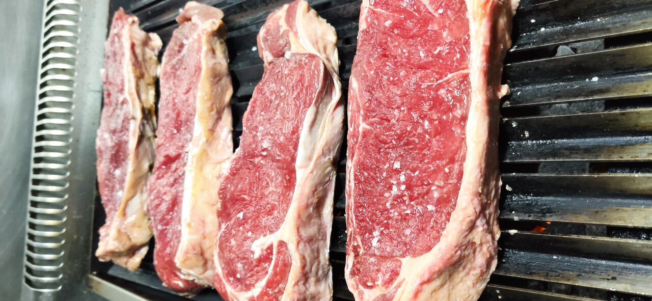 Diferentes carnes a la brasa ( por encargo y pedido mínimo)