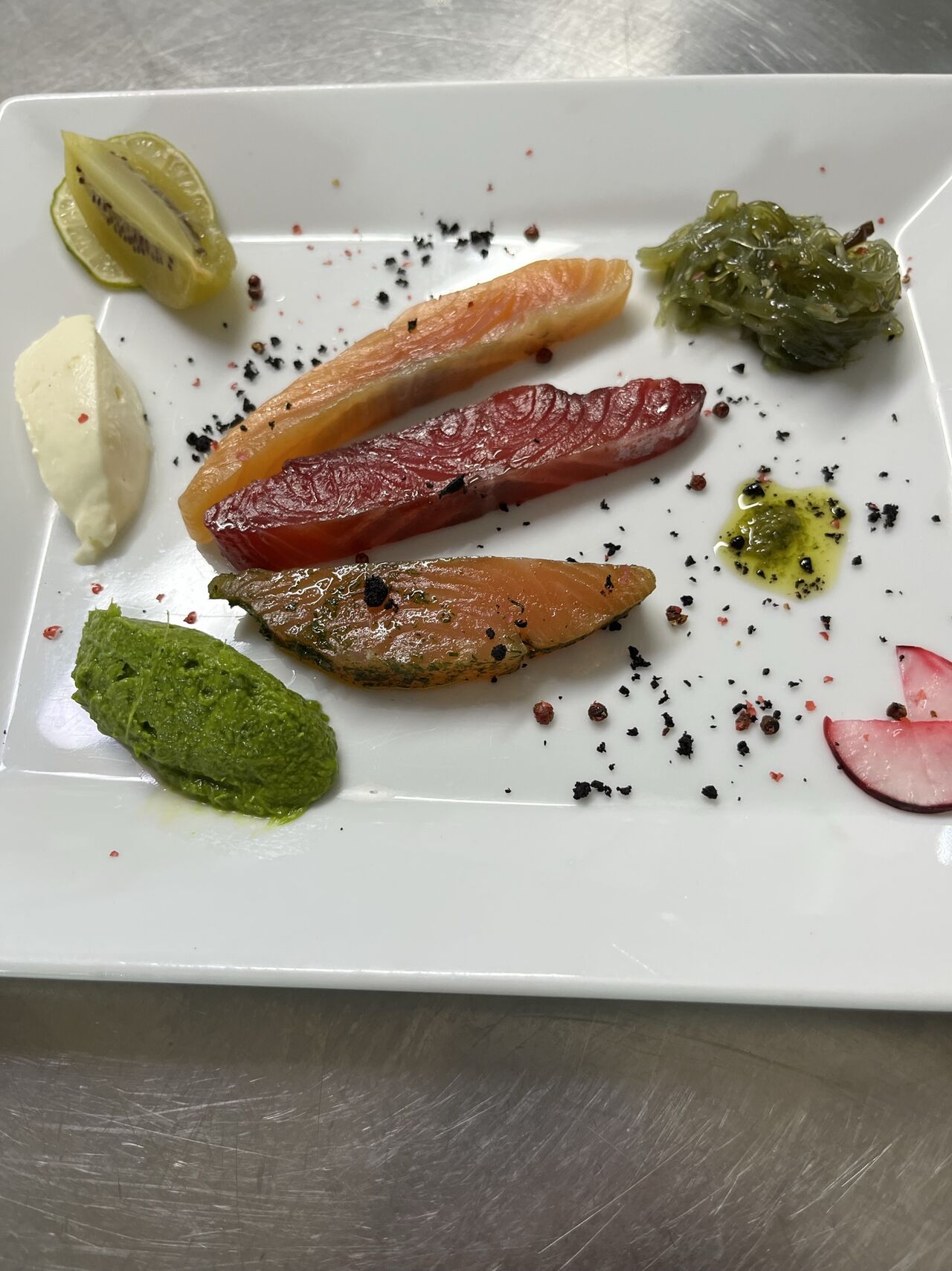 Déclinaison de Saumon Label en Gravlax
