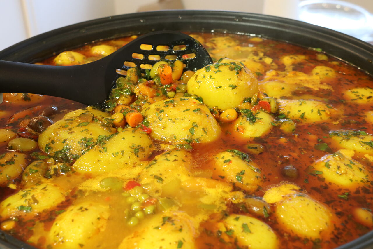 Petit pois carottes/ pommes de terre citron confit olive
Légumes du tajine poulet