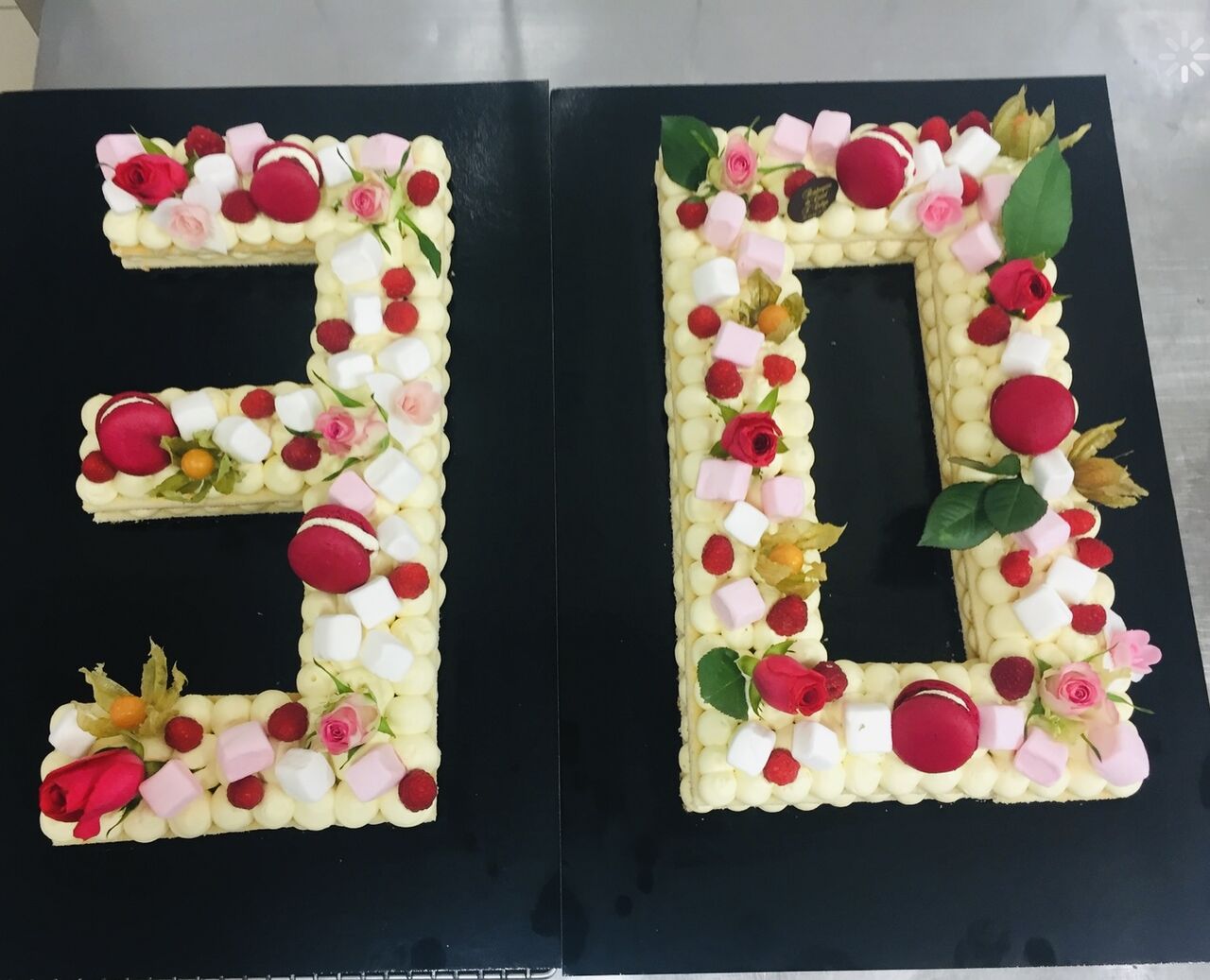 Anniversaire Number Cake