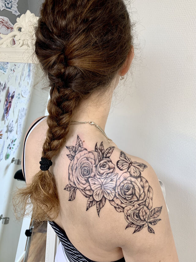 Vlinders tussen rozen - voor Nikki