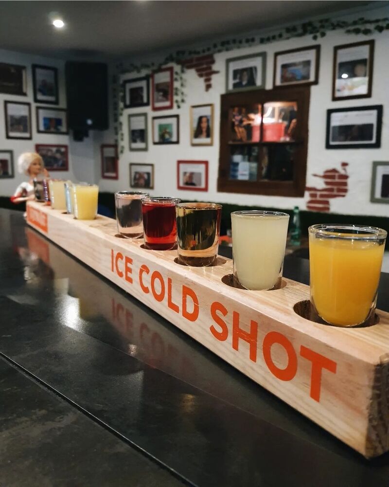 Shot ! Shot ! Shot !