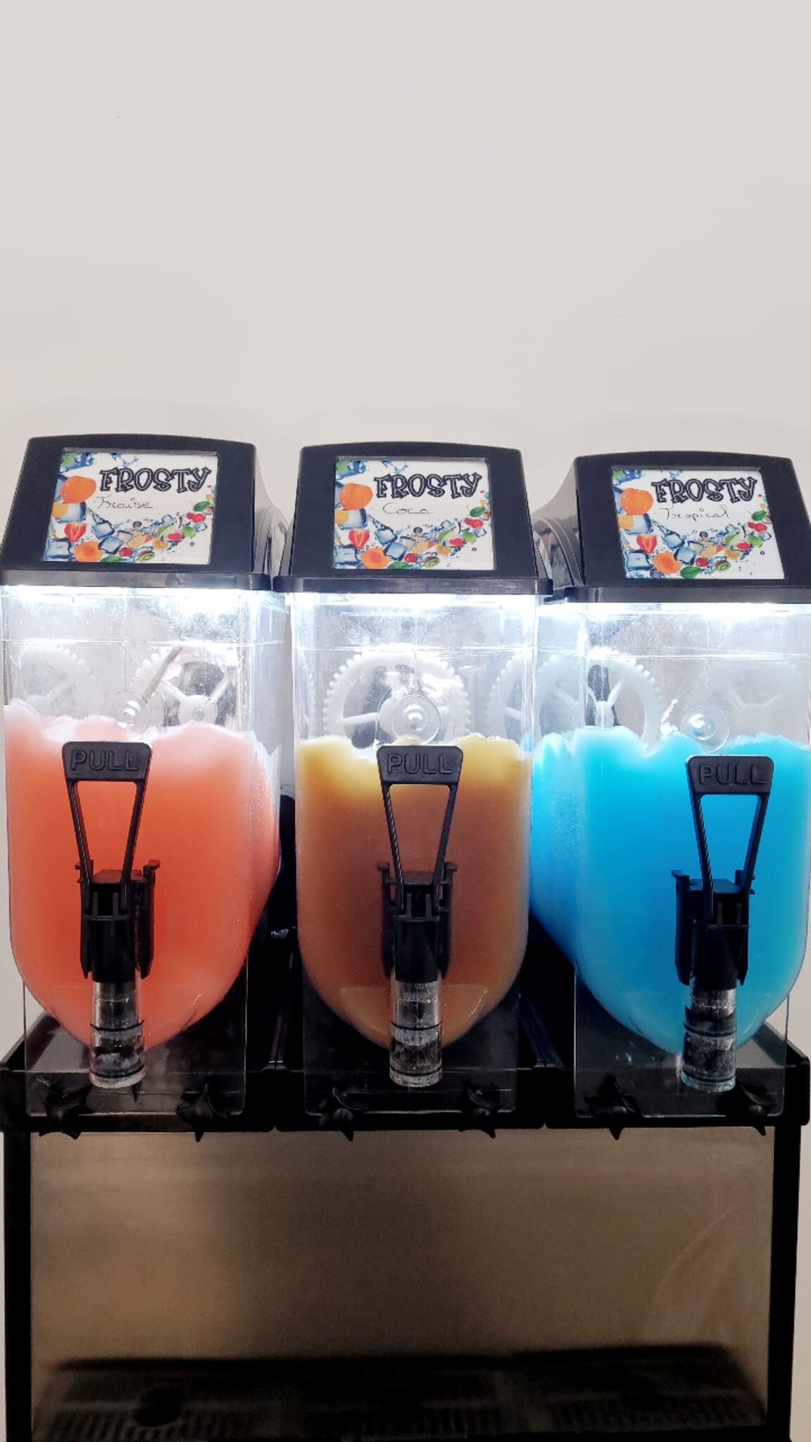 granita ( fraise, coca, tropical )Petit granita a 2€50, Grand granita a 4€: en saison chaude 