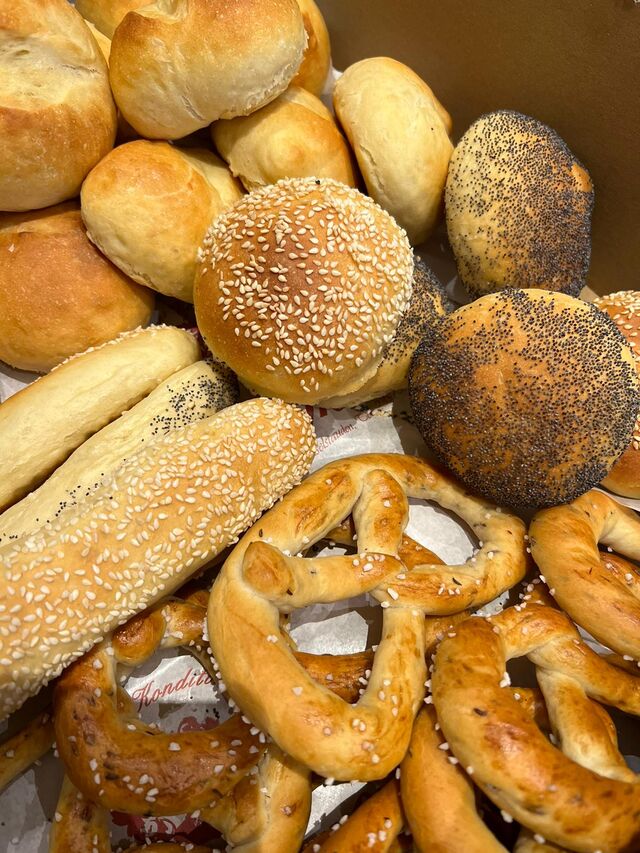 Leckere Backwaren aus eigener Bäckerei