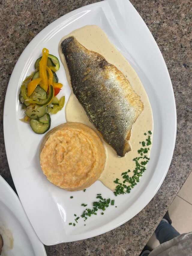 Filet de Bar crème de langoustines