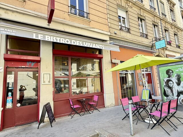 Le Bistro des Vivants
