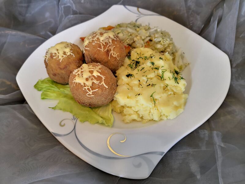 Pieczarki faszerowane mięsem mielonym