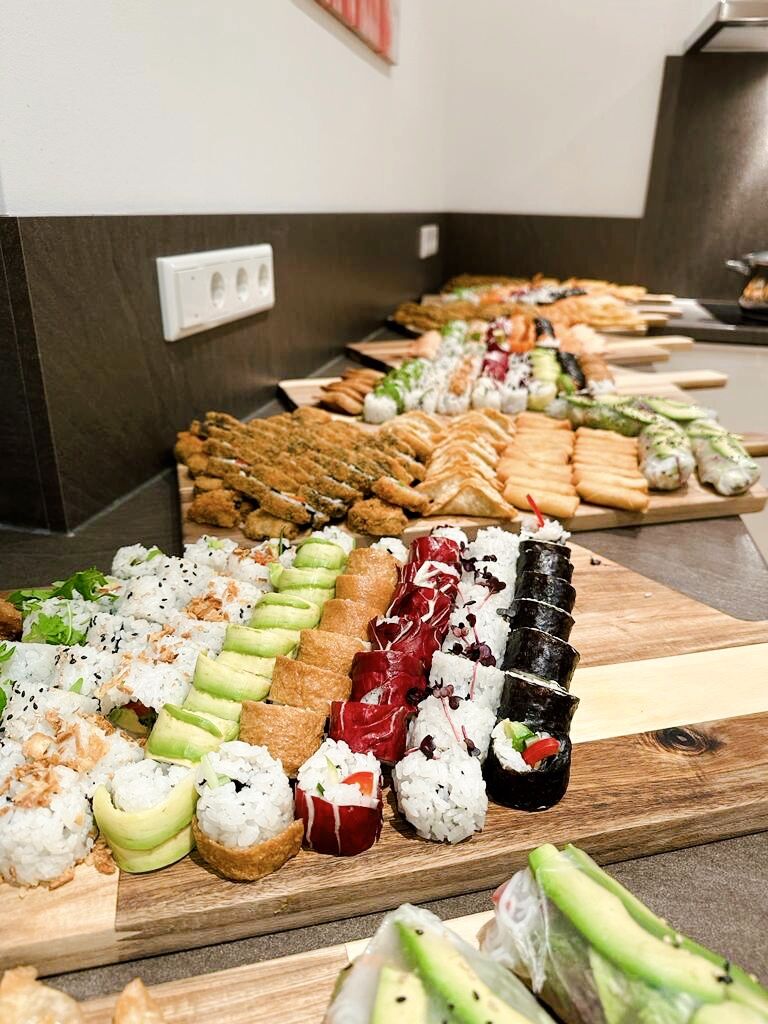 Sushi Buffet 