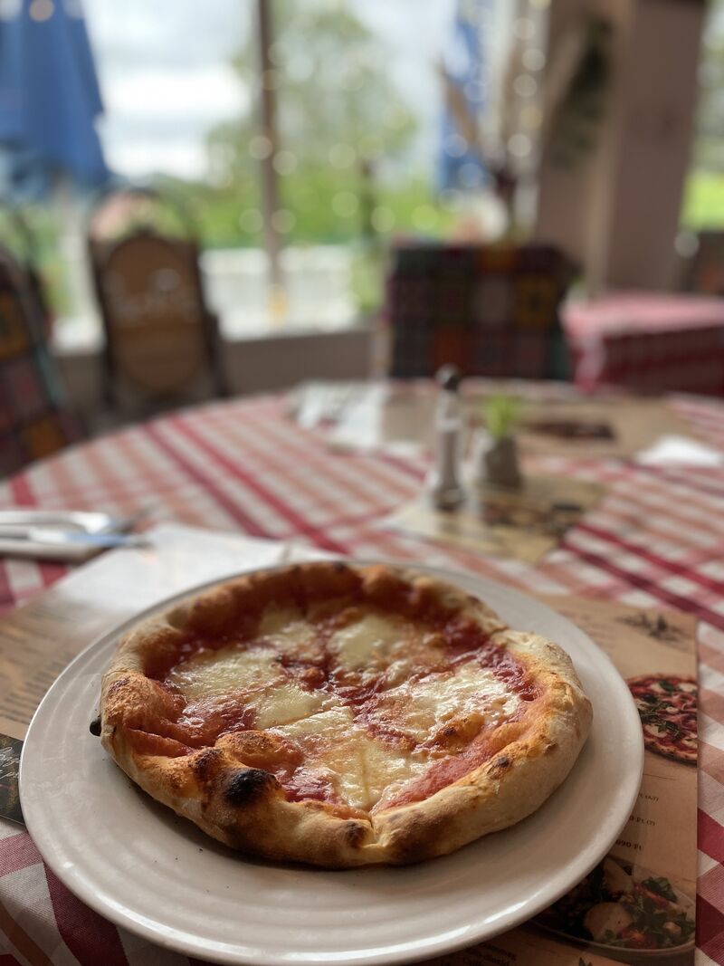 Margherita pizza