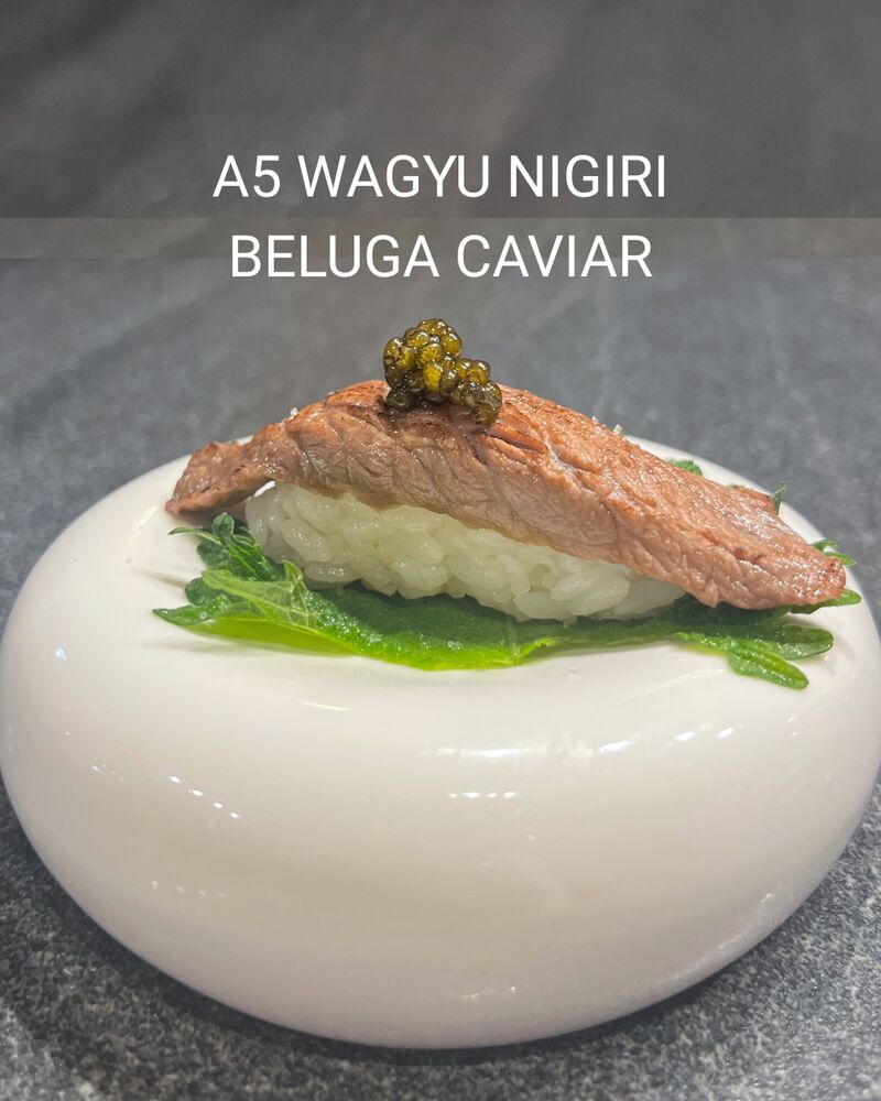 A5 Wagyu Nigiri mit Beluga Caviar