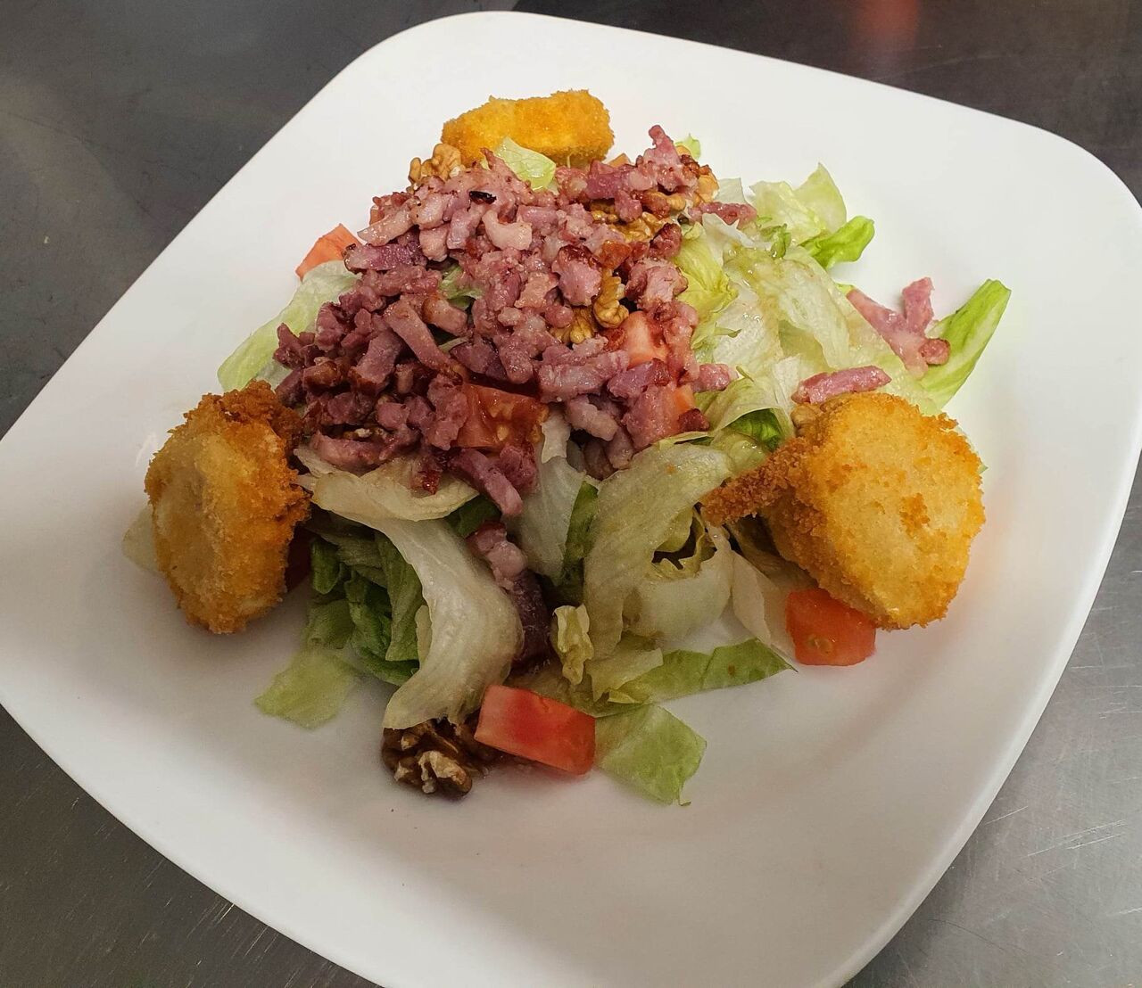 Salade de Chèvre Chaud