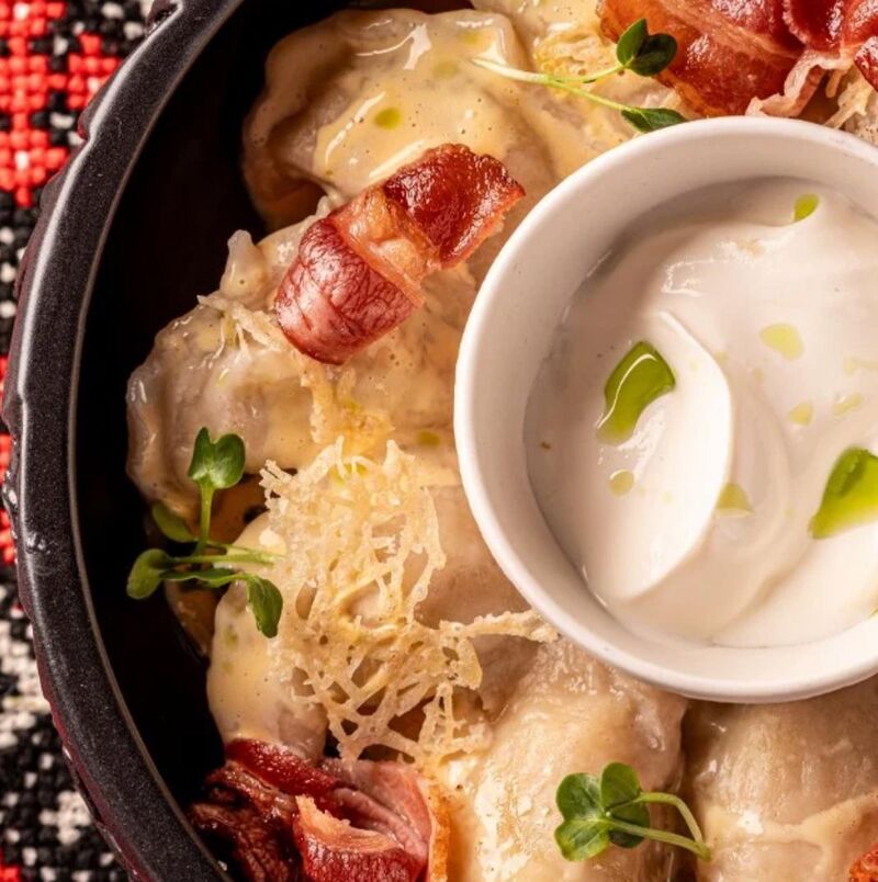 Varenyky mit Kartoffeln und Ywiebelcreme