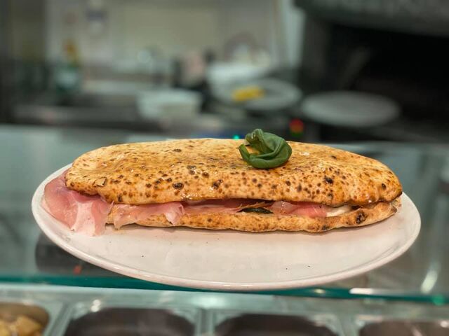 PANUOZZO CRUDO E BUFALA