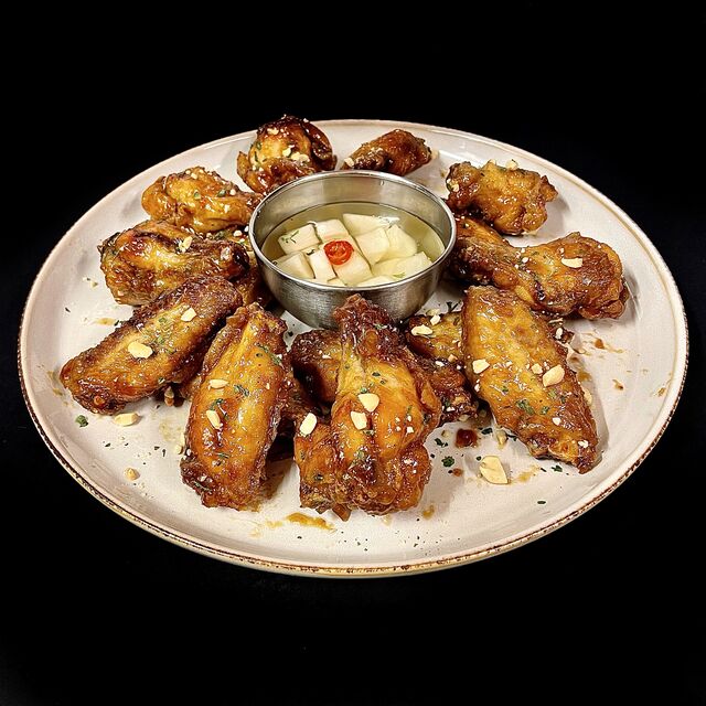 6 500 HUF Honey Chicken Wings