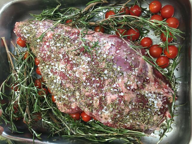 1 plat du jour gigot d’agneau et ses légumes du jardin