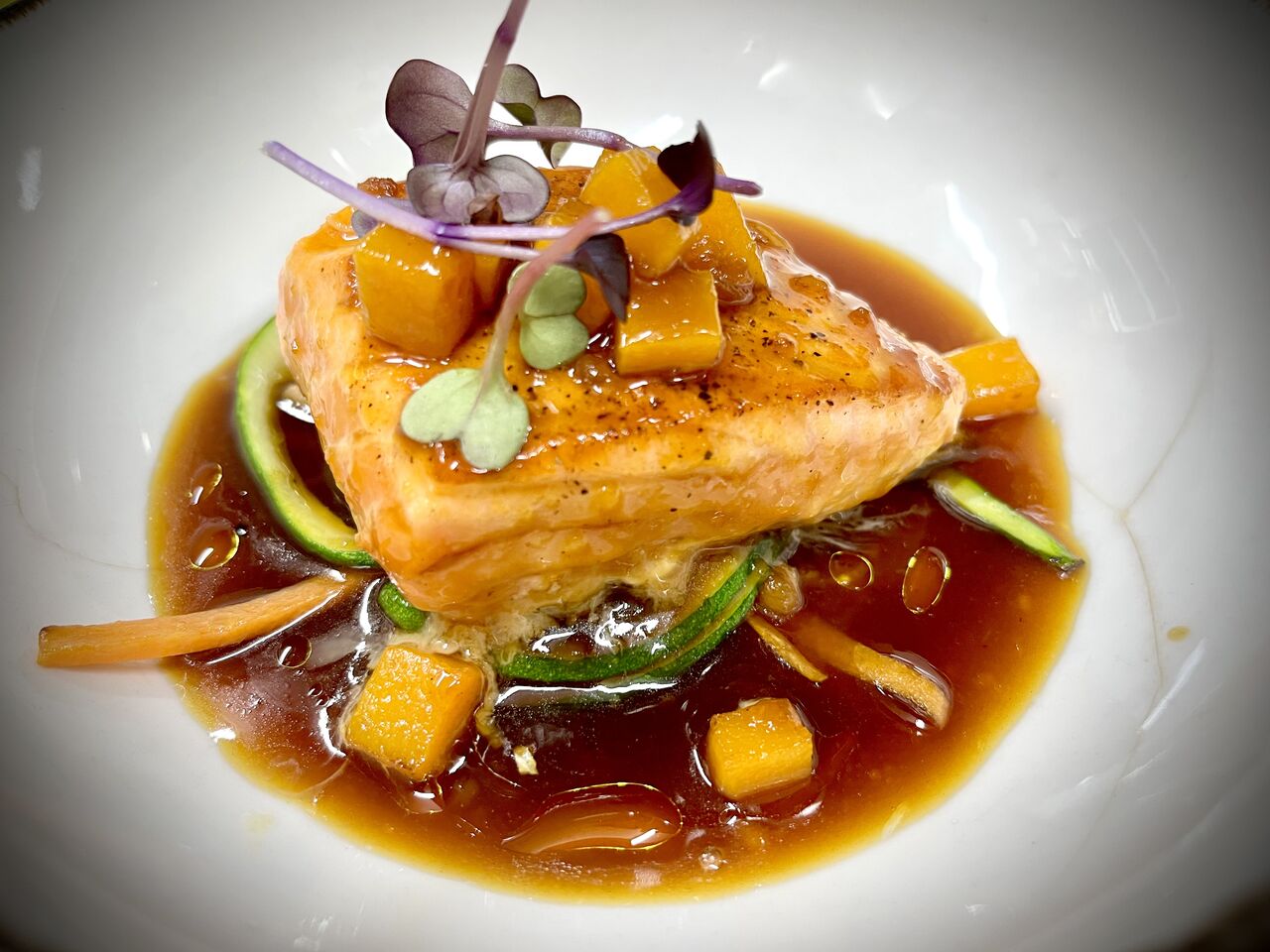 Salmó amb salsa oriental 