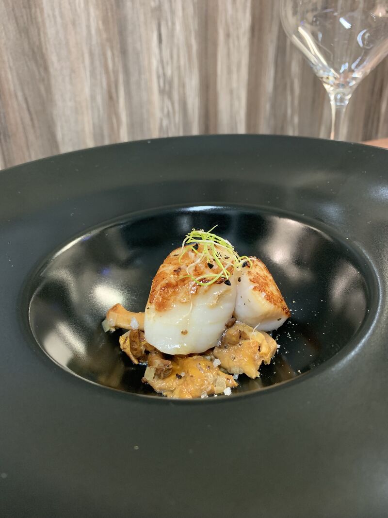 Le Velouté de Potiron, Saint Jacques et Girolles
Avant ...