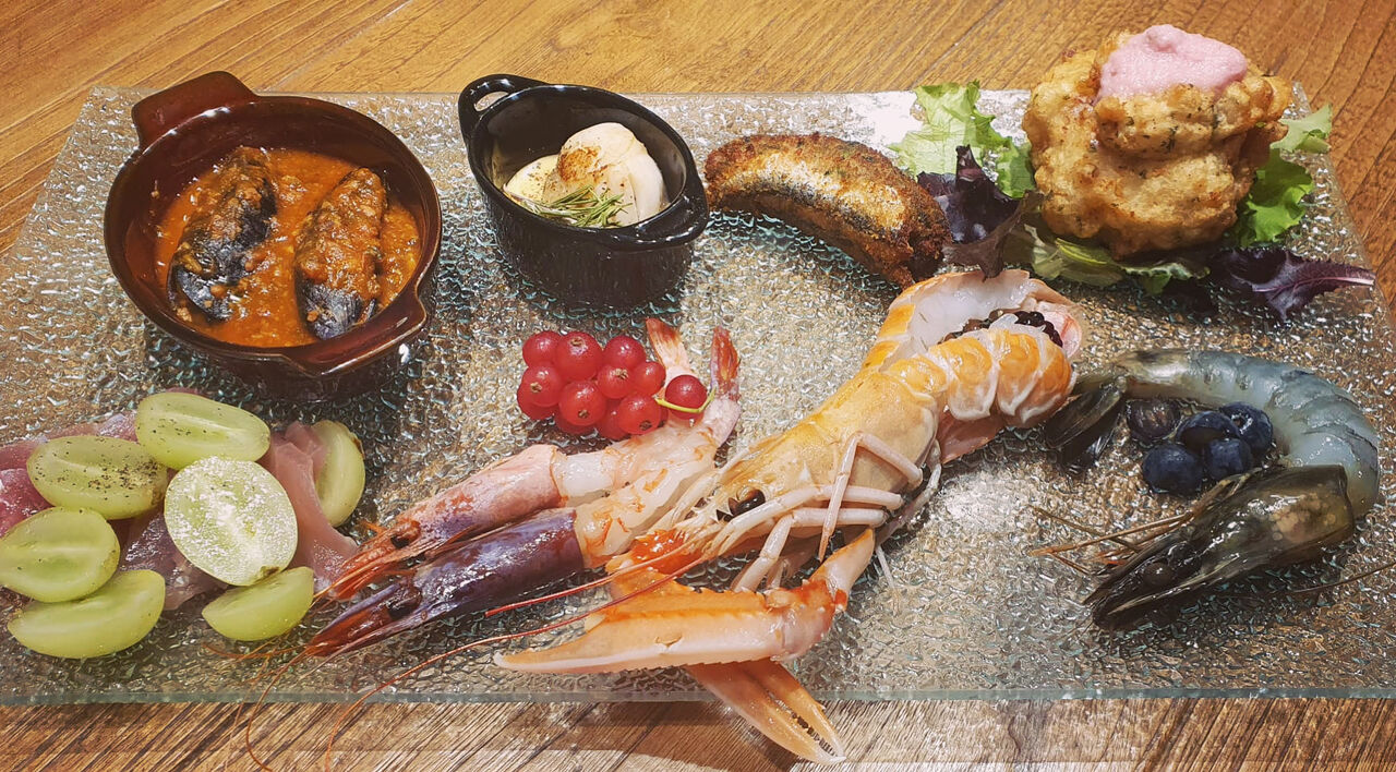 SPECIALITÀ DI MARE - Mixed seafood starters